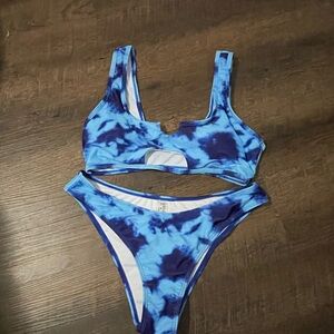 SHEIN Kids Blue Patterned Bikini Set